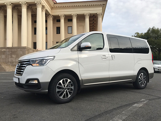 HYUNDAI GRAND STAREX 2,0 2018 AT