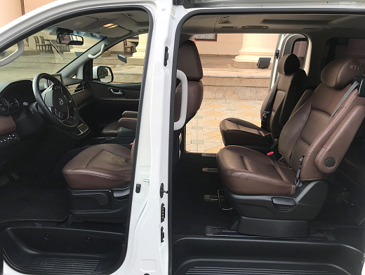 HYUNDAI GRAND STAREX 2,0 2018 AT