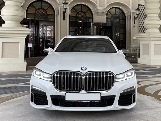 BMW M760 LI X DRIVE 6.0 2019 AT